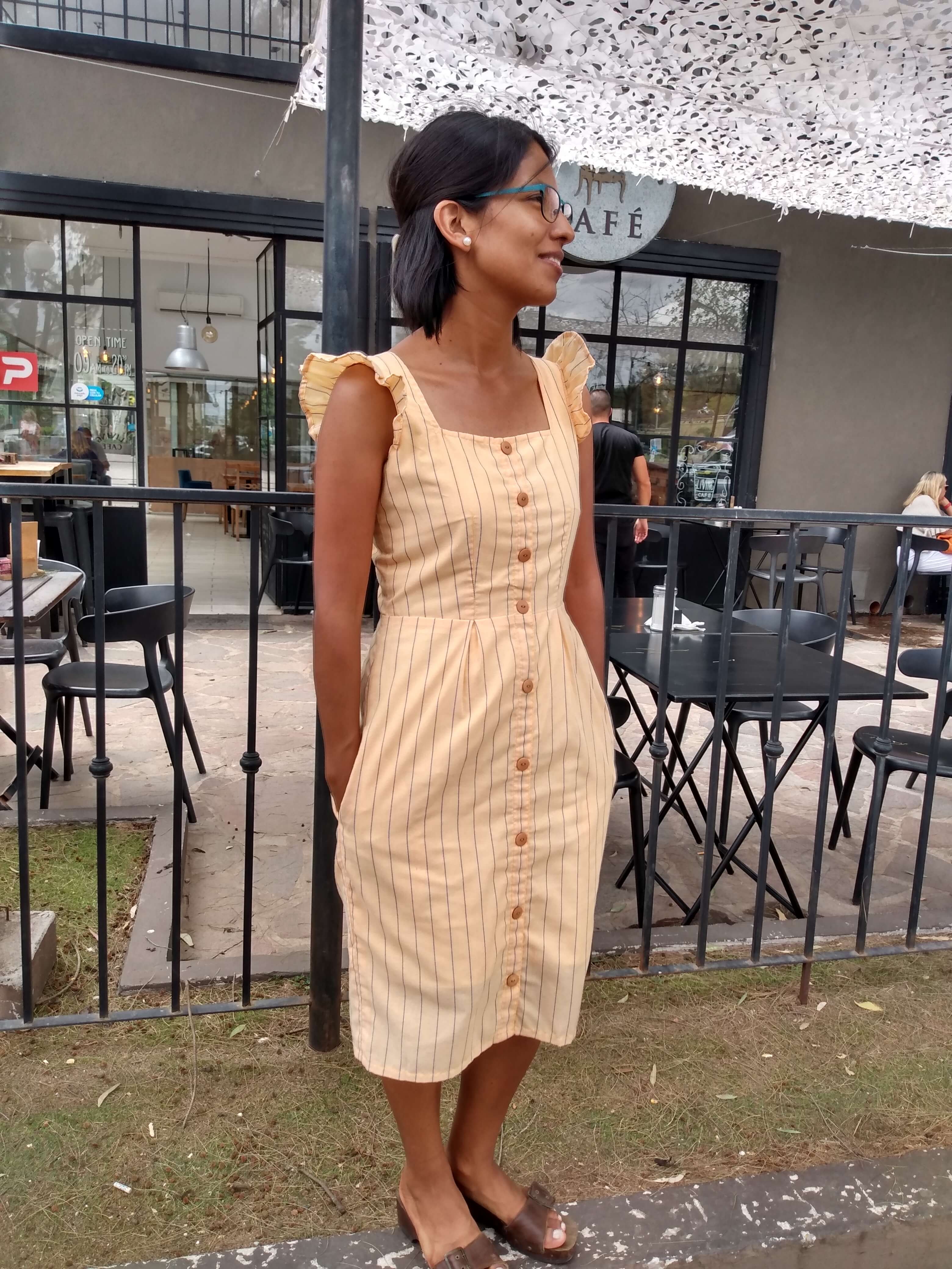 Vestido a rayas entallado