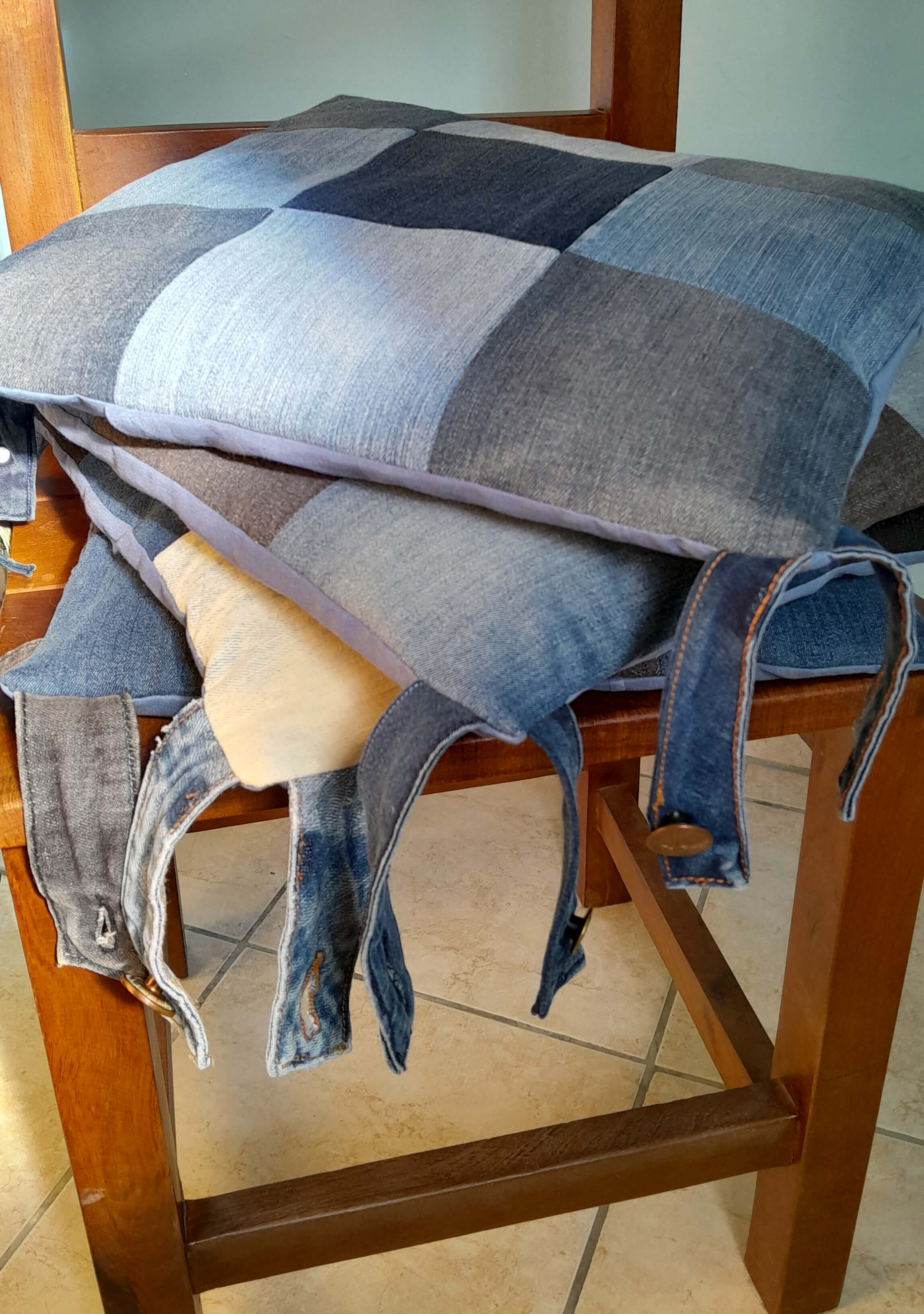 Fundas recicladas de jeans para sillas