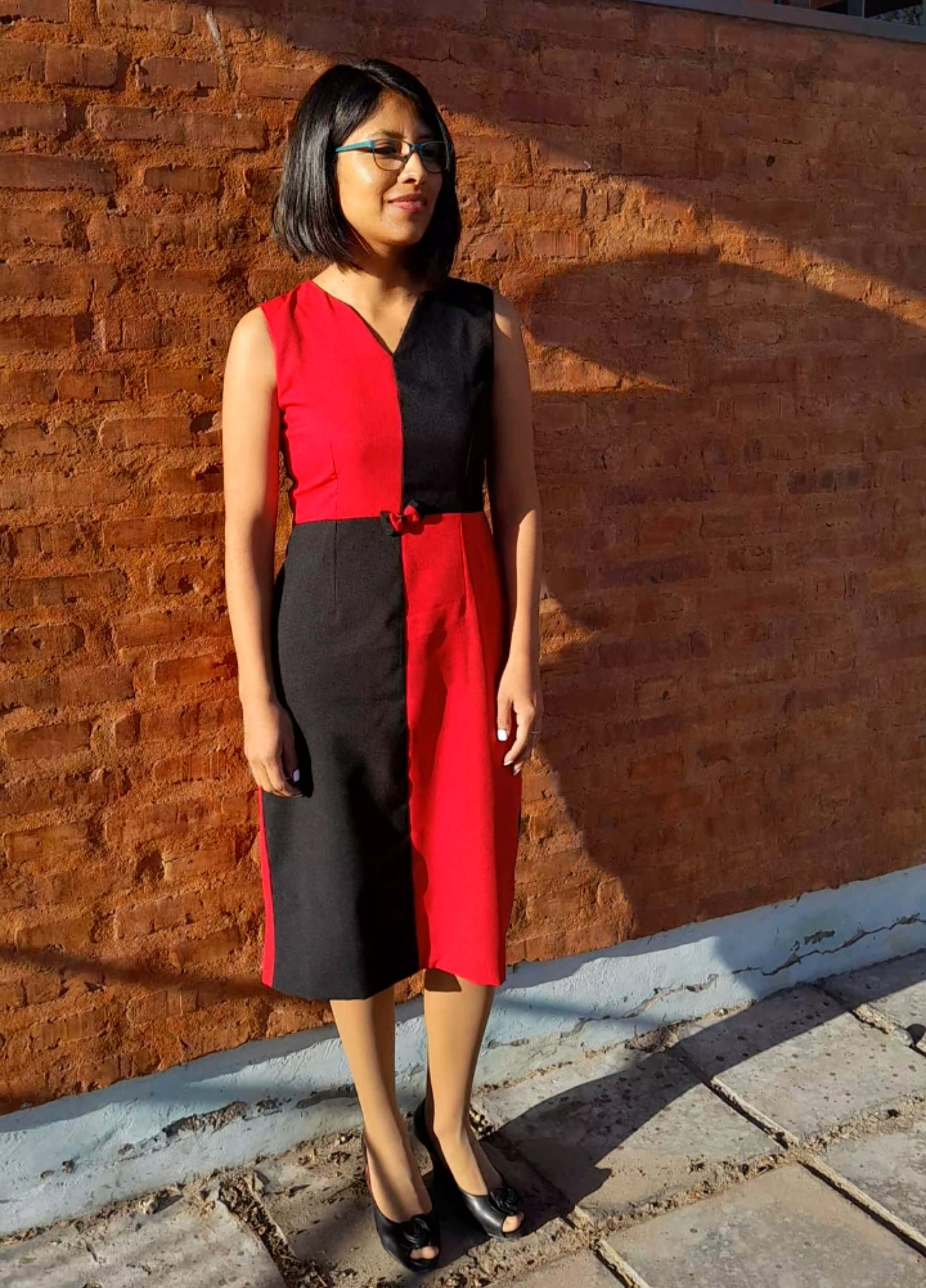 Vestido combinado rojo y negro cuerpo entero